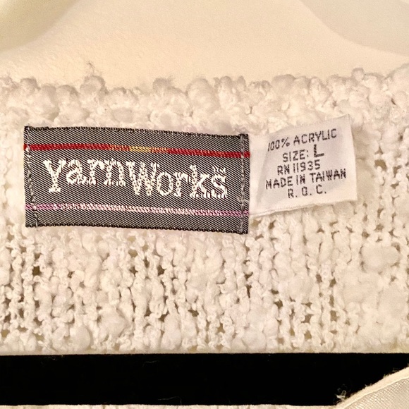 Vintage White Sequin Sweater. - Picture 5 of 5